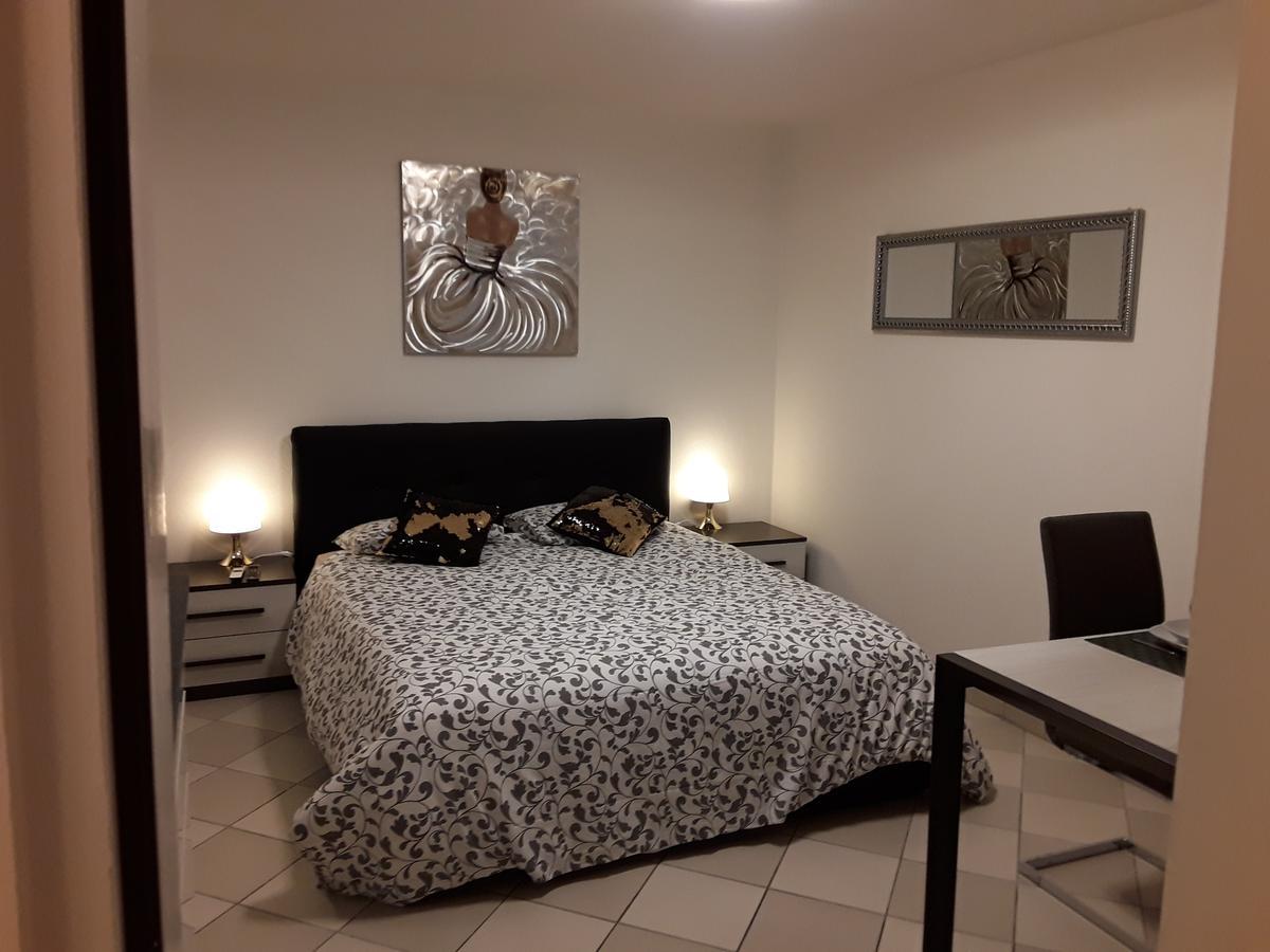 Holidays Homes Il Folletto Quartino Buitenkant foto